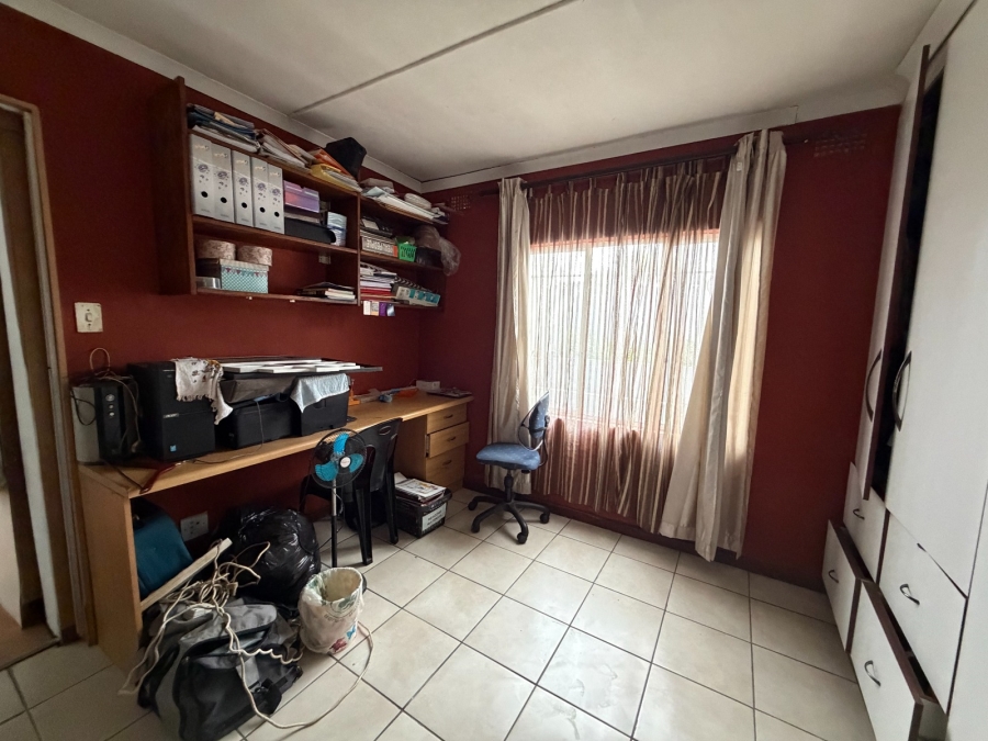 5 Bedroom Property for Sale in Morningside Eastern Cape